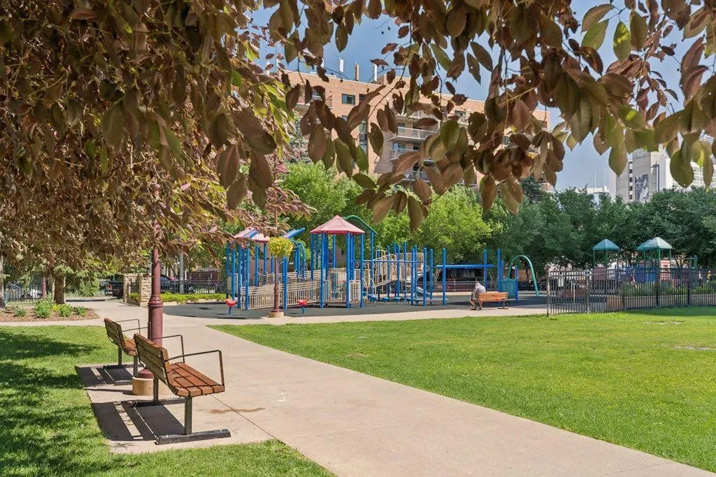 215 14 Avenue SW Calgary AB T2R0M2