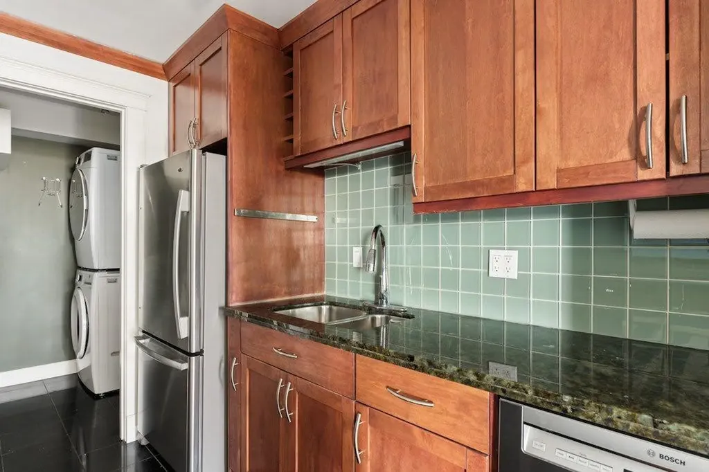 215 14 Avenue SW Calgary AB T2R0M2