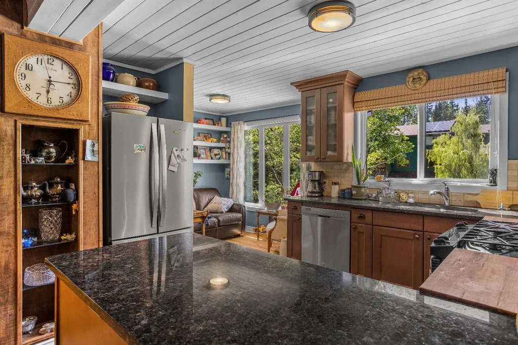 246 Kluane Drive Banff AB T0L 0C0