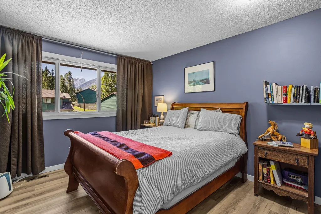 246 Kluane Drive Banff AB T0L 0C0