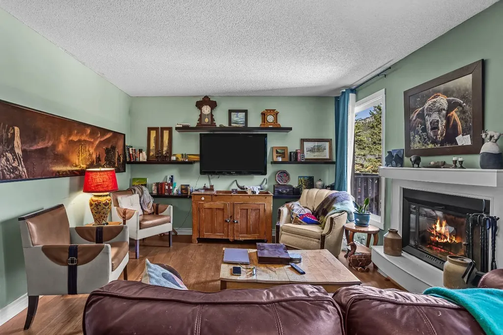 246 Kluane Drive Banff AB T0L 0C0