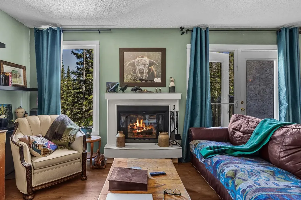 246 Kluane Drive Banff AB T0L 0C0