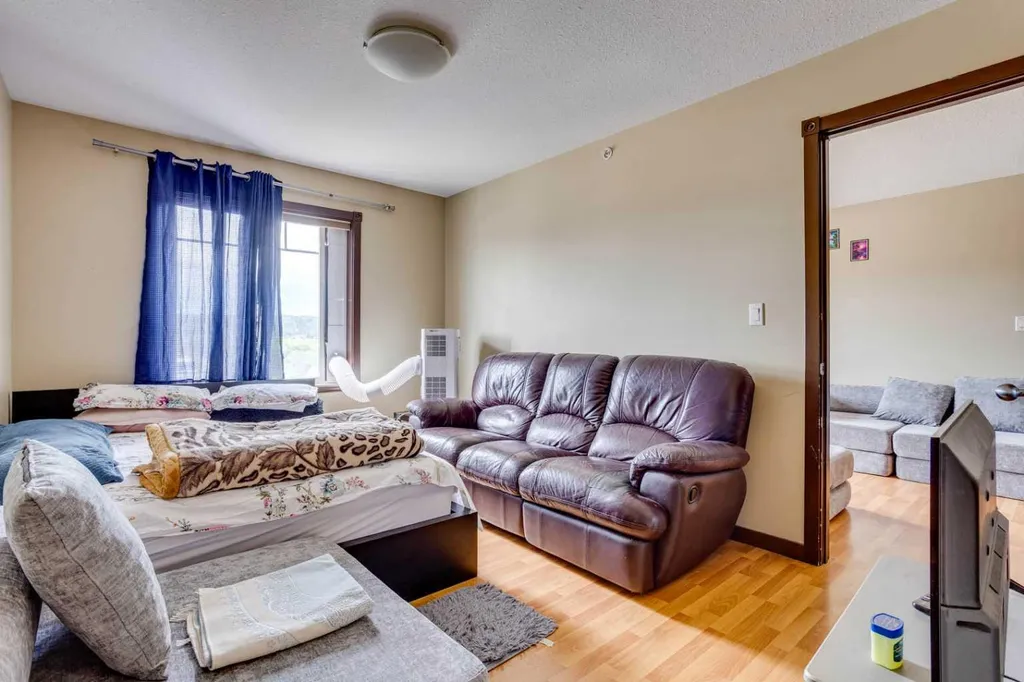 10217 Queen Street Fort Mcmurray AB T9H 5S5