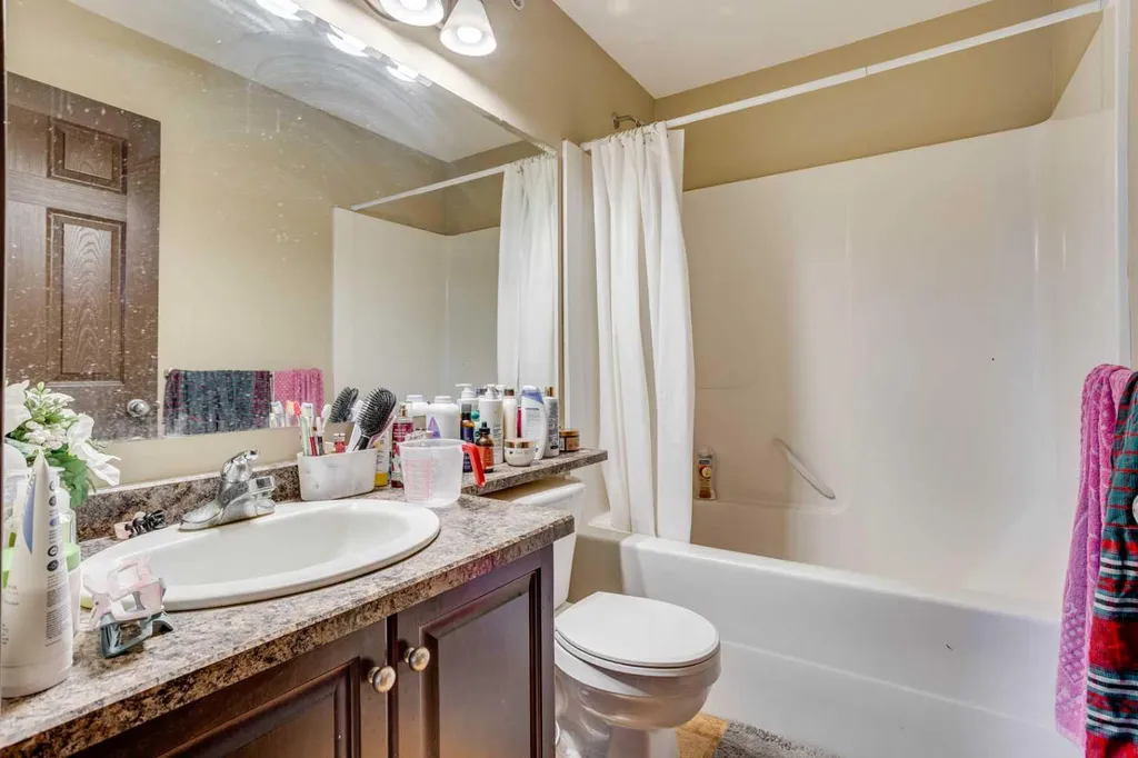10217 Queen Street Fort Mcmurray AB T9H 5S5