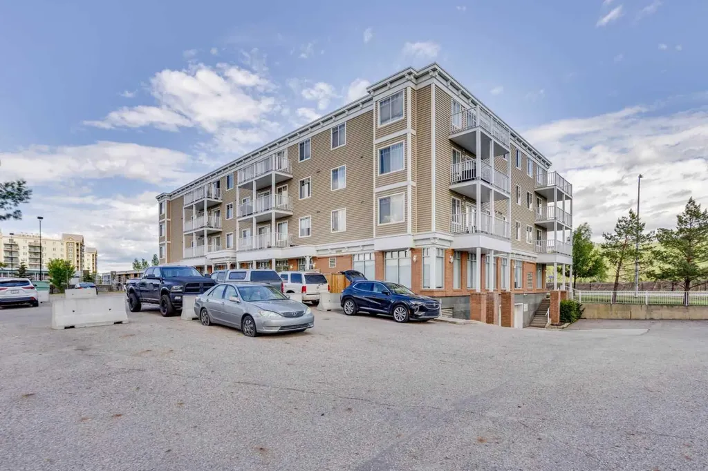 10217 Queen Street Fort Mcmurray AB T9H 5S5