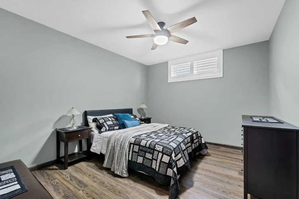 215 Hamptons Crescent SE Medicine Hat AB T1B0P4