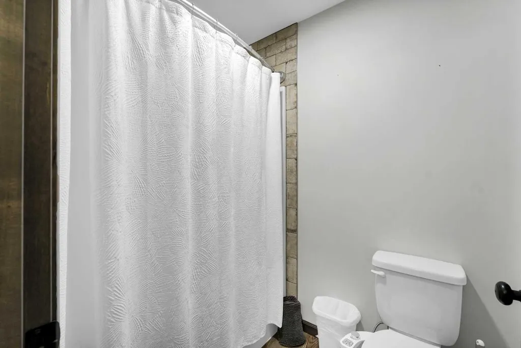 215 Hamptons Crescent SE Medicine Hat AB T1B0P4