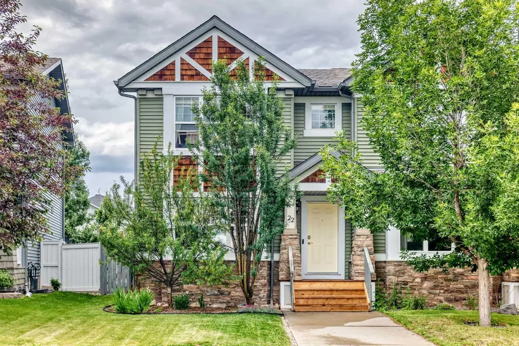 22 Everwillow Circle SW Calgary AB T2V4V2