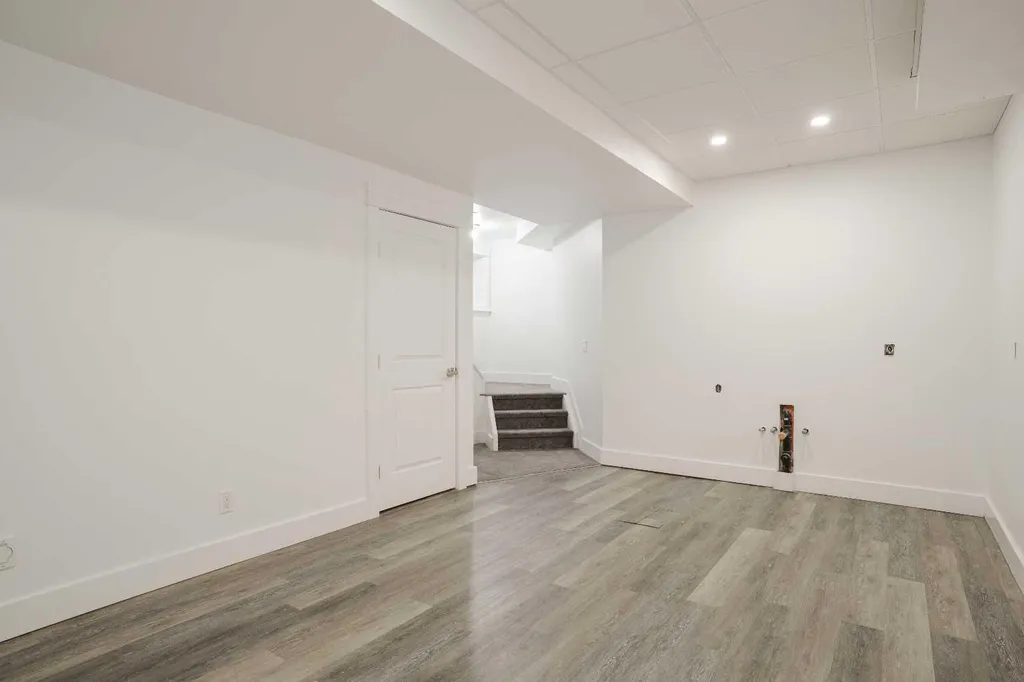 181 Collicott Fort Mcmurray AB T9K 2W9