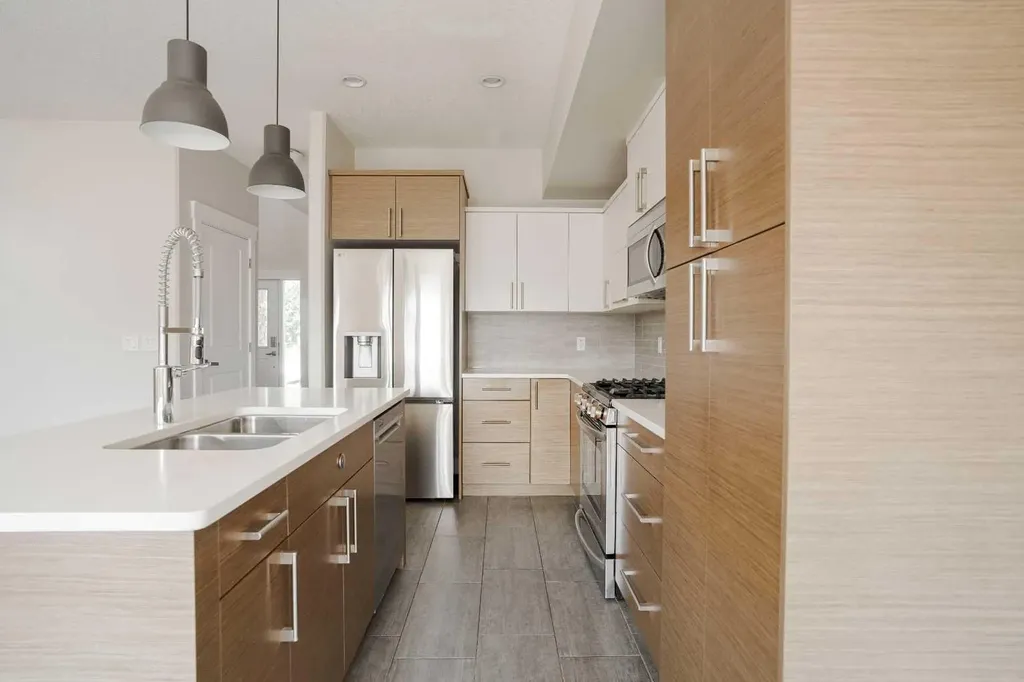 181 Collicott Fort Mcmurray AB T9K 2W9