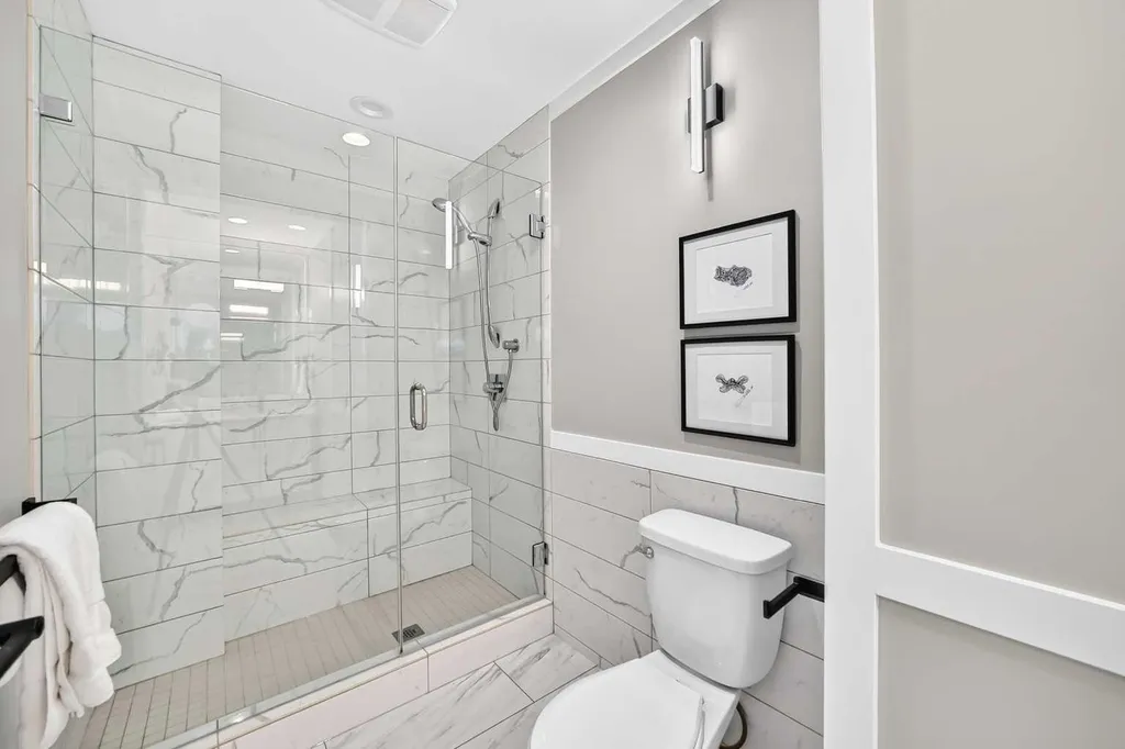 3824 Brooklyn Crescent NW Calgary AB T2L 1H2