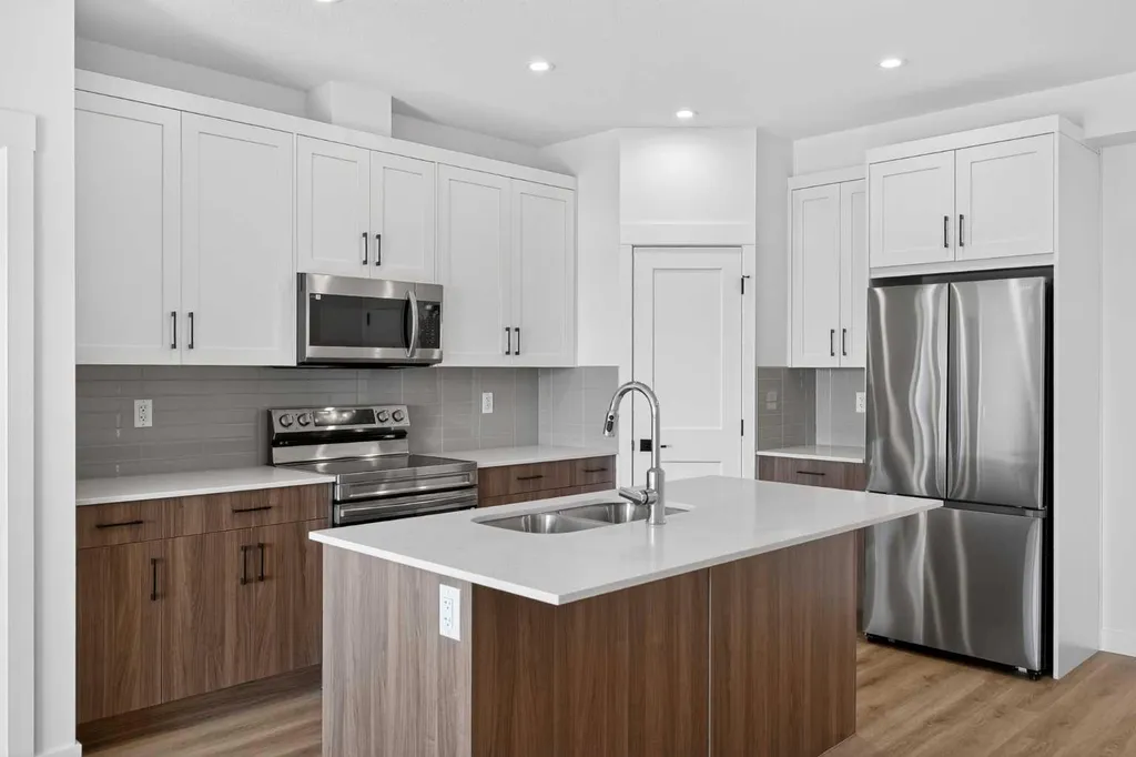 1802 Mahogany Boulevard SE Calgary AB T3M 4A5