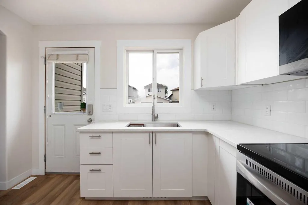 221 Rainbow Creek Drive Fort Mcmurray AB T9K 0C3