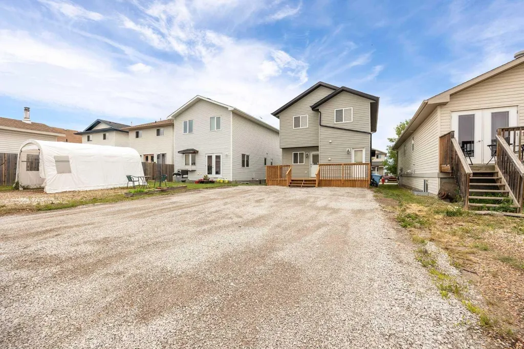 221 Rainbow Creek Drive Fort Mcmurray AB T9K 0C3