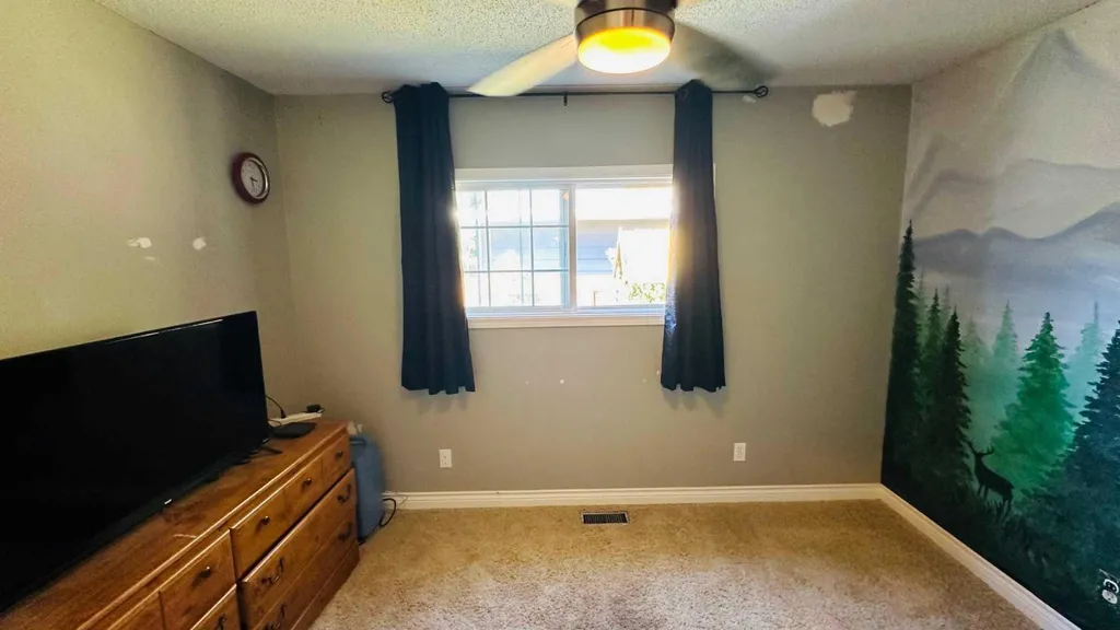 82 Villa Street Drumheller AB T0J0Y1