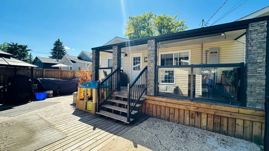 82 Villa Street Drumheller AB T0J0Y1