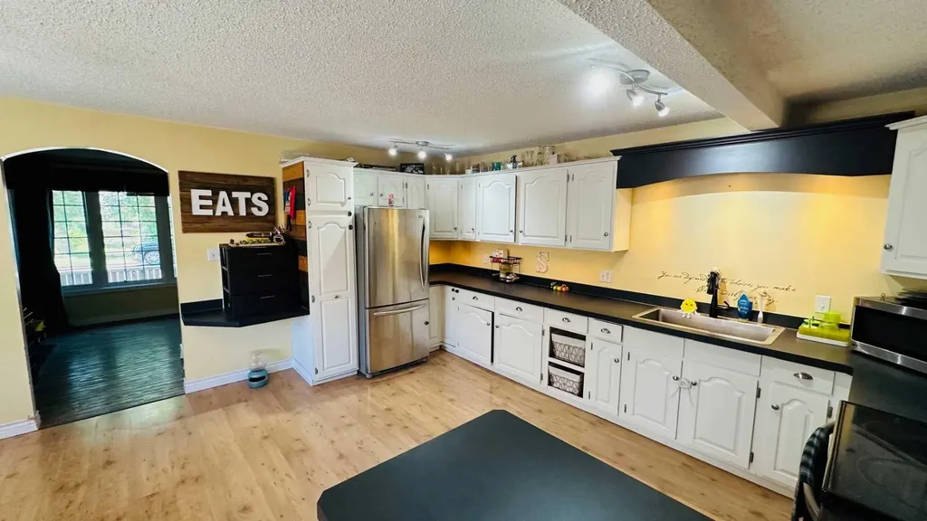 82 Villa Street Drumheller AB T0J0Y1
