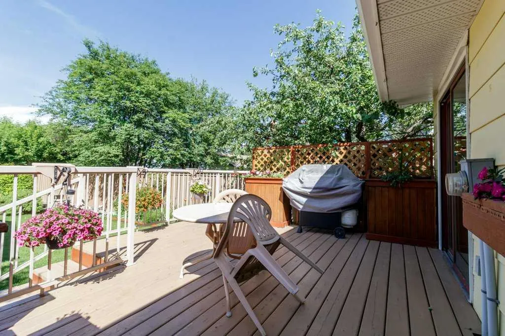 80 Oliver Street Red Deer AB T4P 1V6