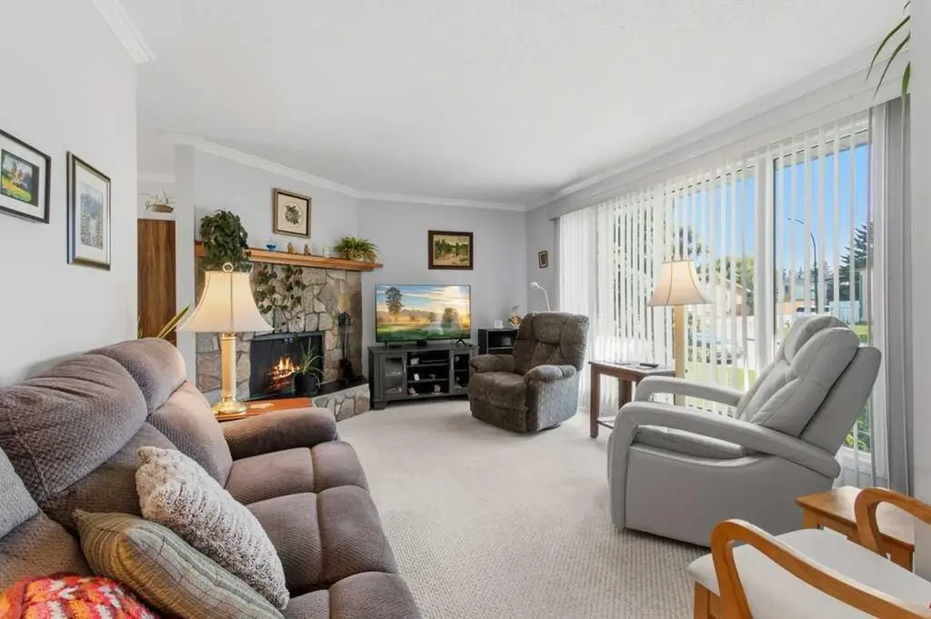 80 Oliver Street Red Deer AB T4P 1V6