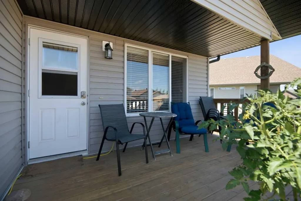 56 Heron Court Penhold AB T4G 0G5