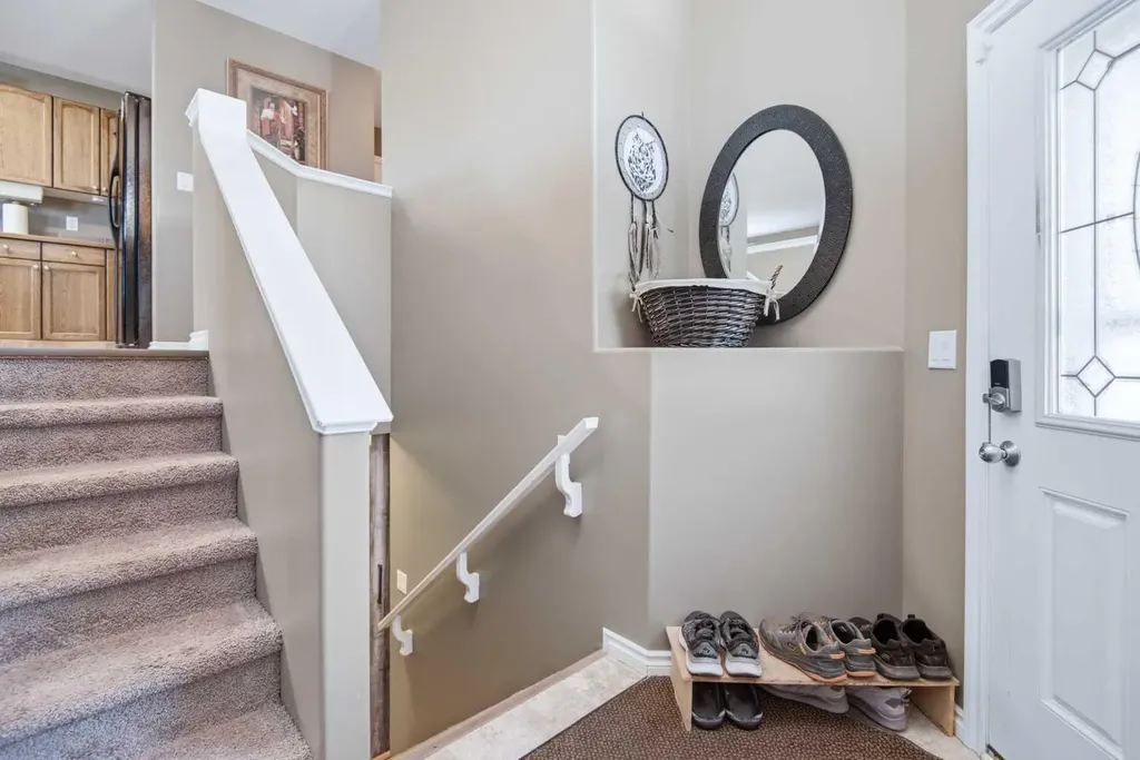 56 Heron Court Penhold AB T4G 0G5