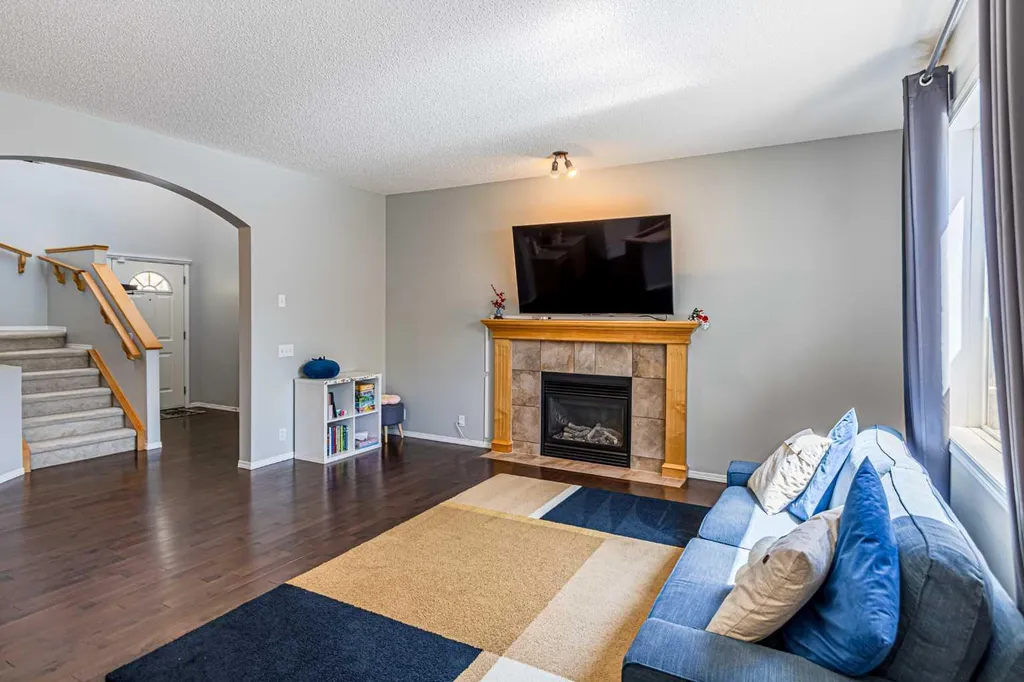 88 Tuscany Ravine Crescent NW Calgary AB T3L 2X2