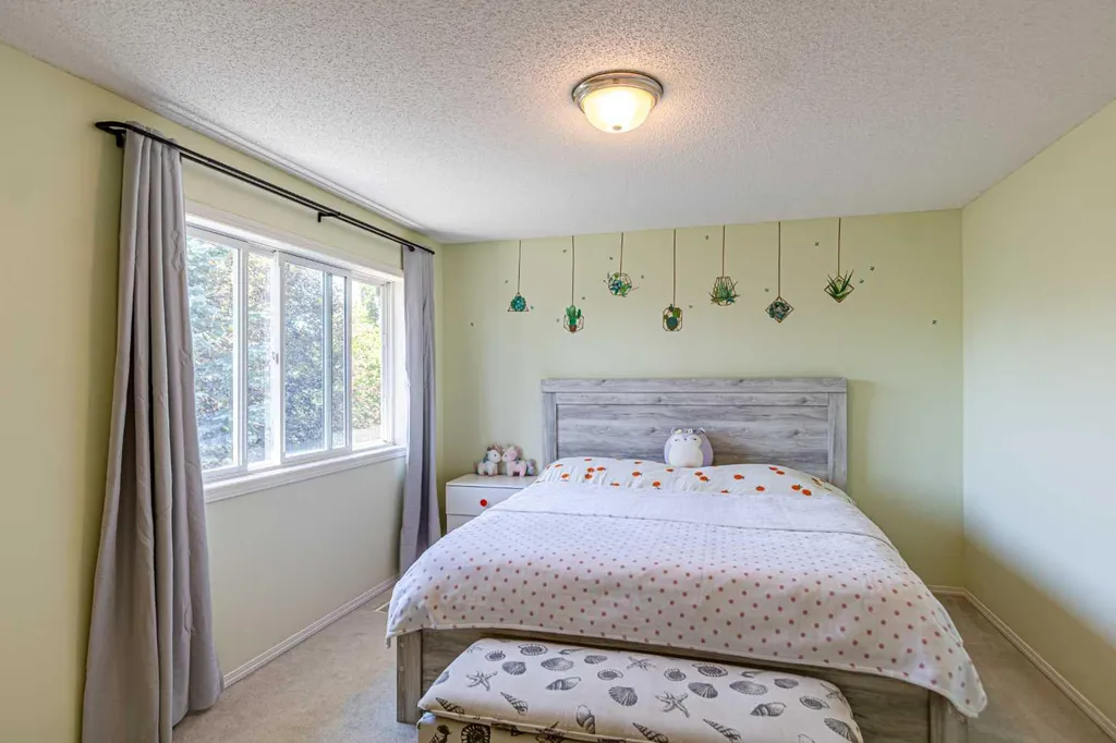 88 Tuscany Ravine Crescent NW Calgary AB T3L 2X2