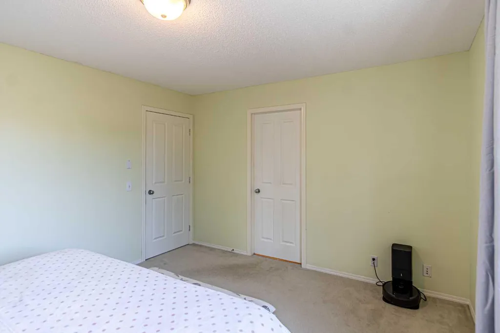 88 Tuscany Ravine Crescent NW Calgary AB T3L 2X2