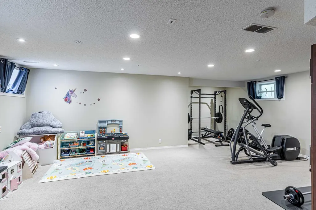 88 Tuscany Ravine Crescent NW Calgary AB T3L 2X2