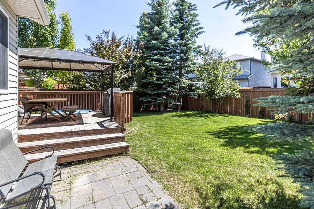 88 Tuscany Ravine Crescent NW Calgary AB T3L 2X2