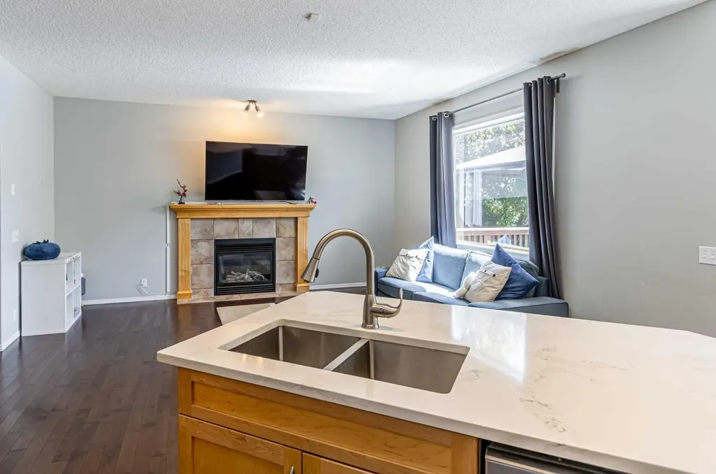 88 Tuscany Ravine Crescent NW Calgary AB T3L 2X2