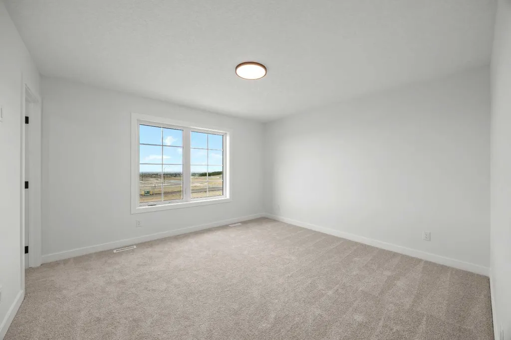 15445 45 Street SW Calgary AB T2Y 1E2