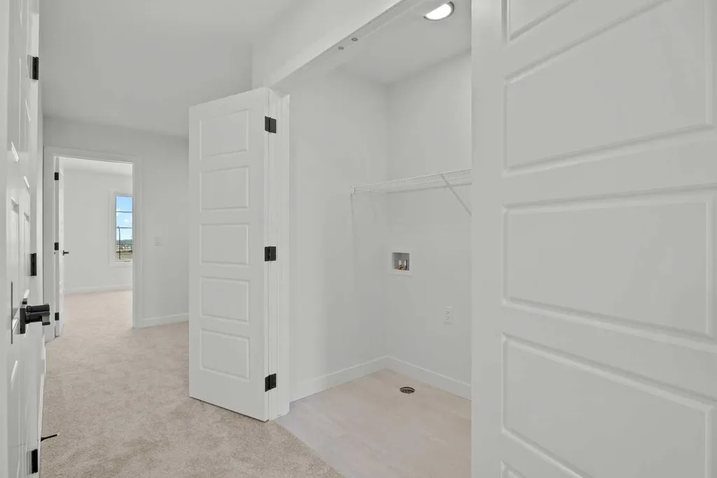15445 45 Street SW Calgary AB T2Y 1E2