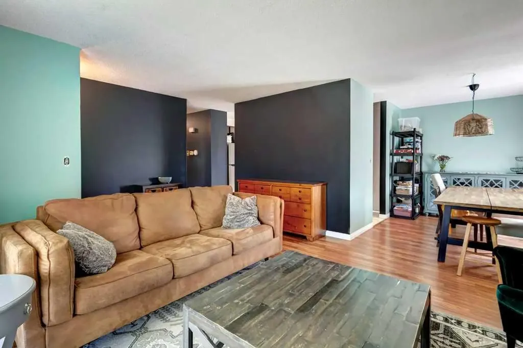 14 Mist Road SW High River AB T1V 1C4