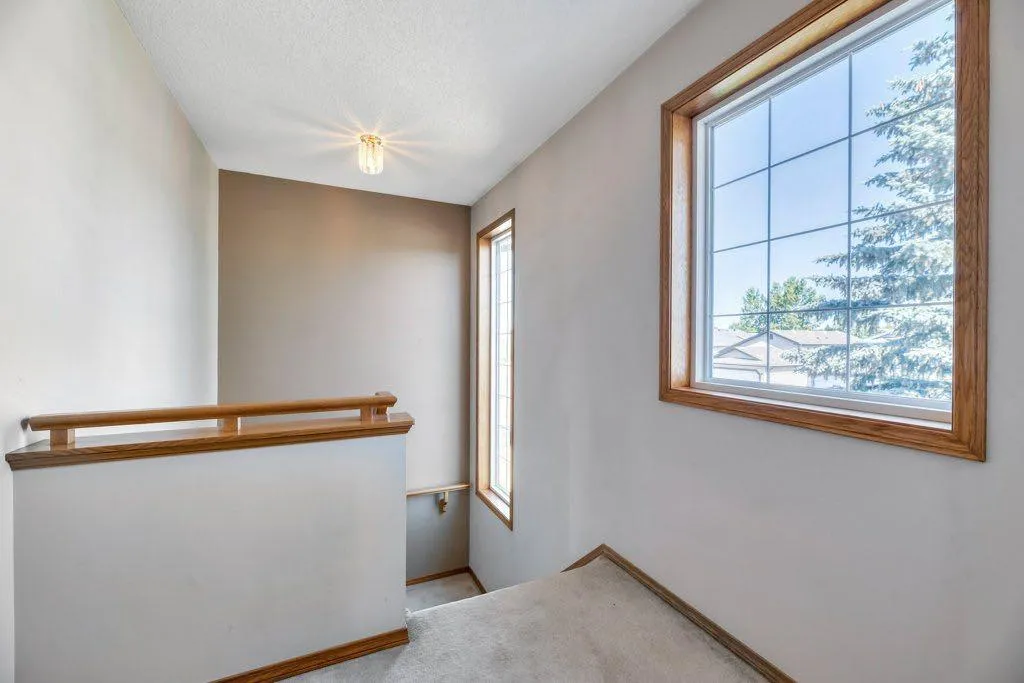 7 Springs Crescent SE Airdrie AB T4A 2C2