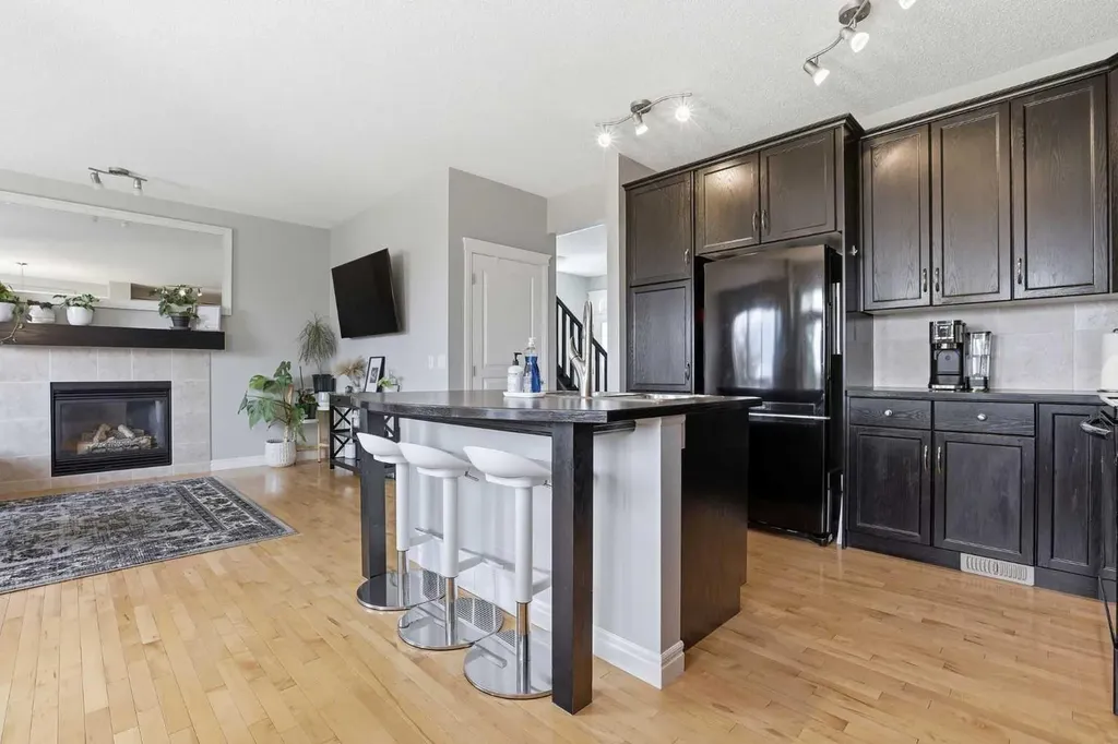 109 Evansdale Landing NW Calgary AB T3P 0C7