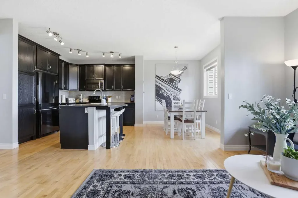 109 Evansdale Landing NW Calgary AB T3P 0C7