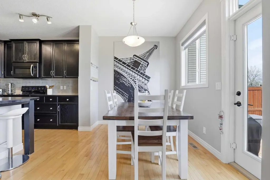 109 Evansdale Landing NW Calgary AB T3P 0C7