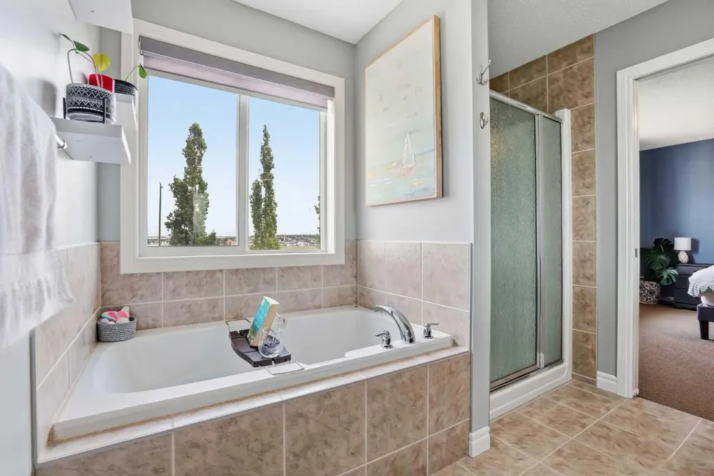 109 Evansdale Landing NW Calgary AB T3P 0C7
