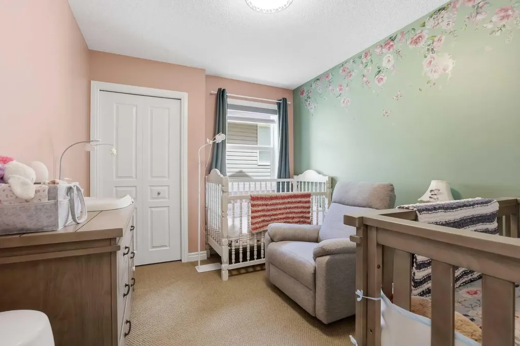 109 Evansdale Landing NW Calgary AB T3P 0C7