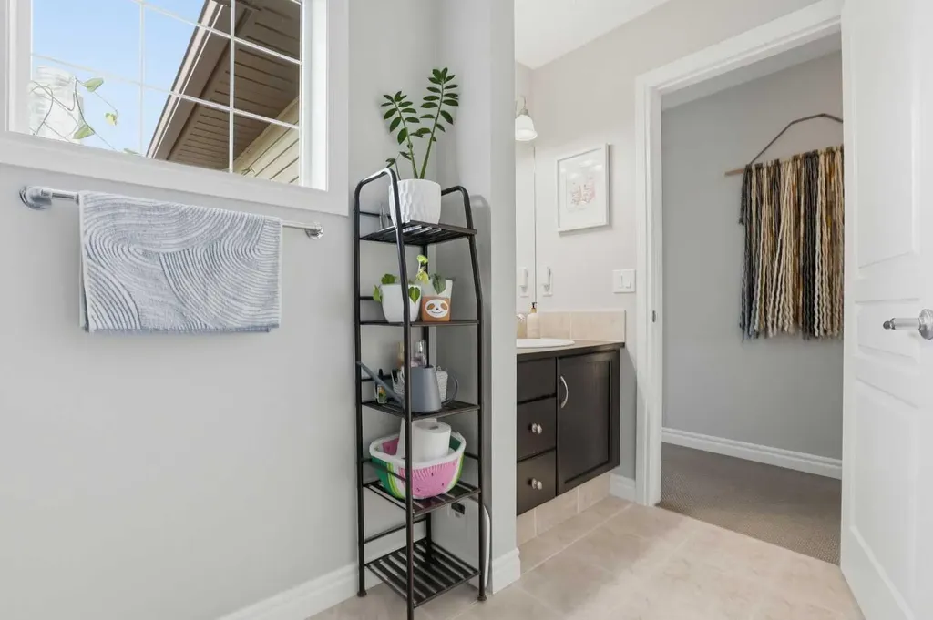 109 Evansdale Landing NW Calgary AB T3P 0C7
