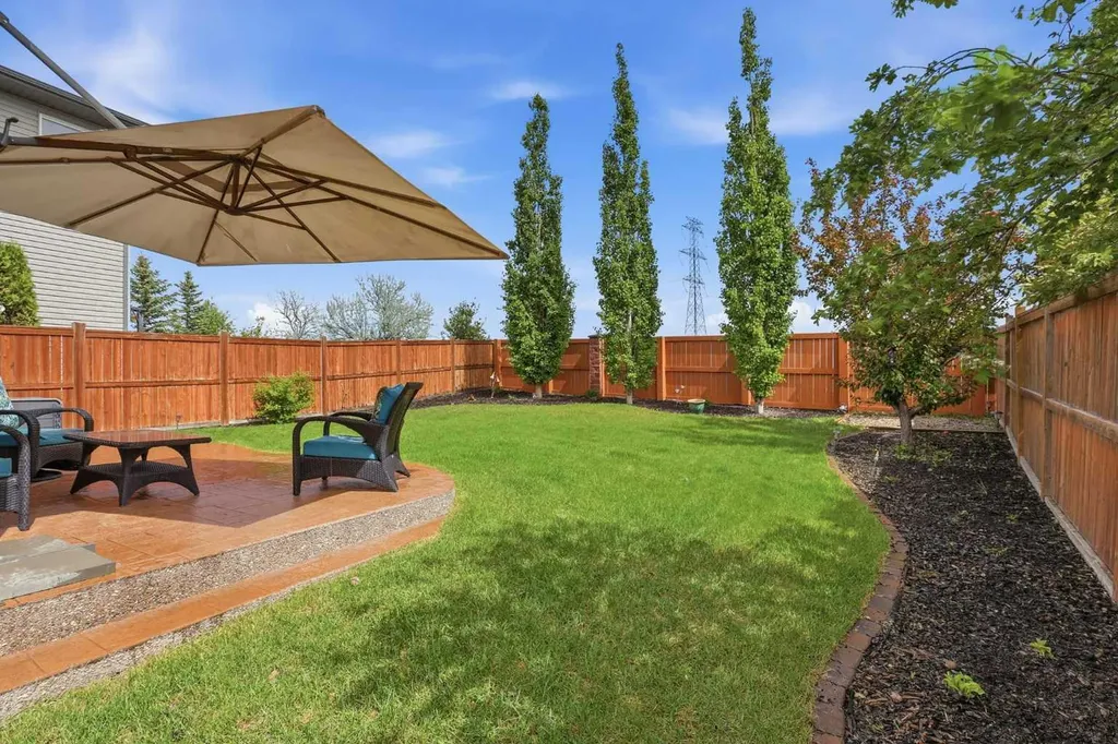 109 Evansdale Landing NW Calgary AB T3P 0C7