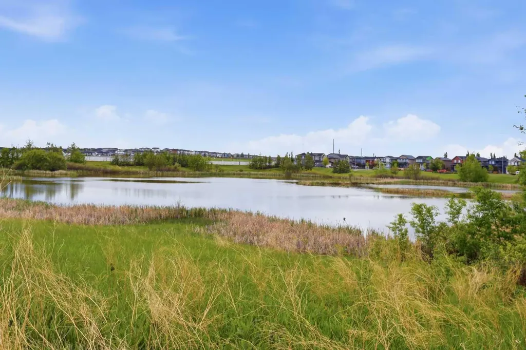 109 Evansdale Landing NW Calgary AB T3P 0C7