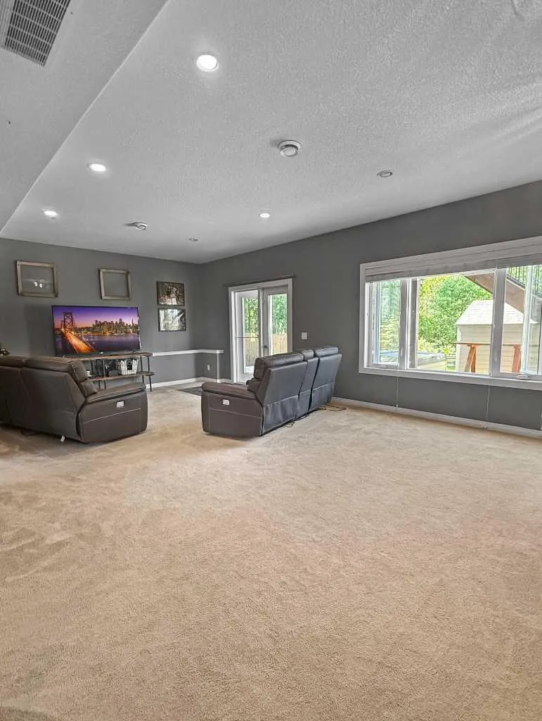 42 Riverstone Road Whitecourt AB T7S 0E5