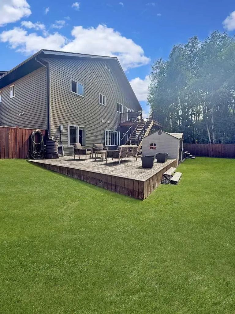 42 Riverstone Road Whitecourt AB T7S 0E5