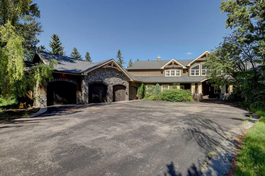 16 Pinehurst Drive Rural Foothills County AB T1S 4J3