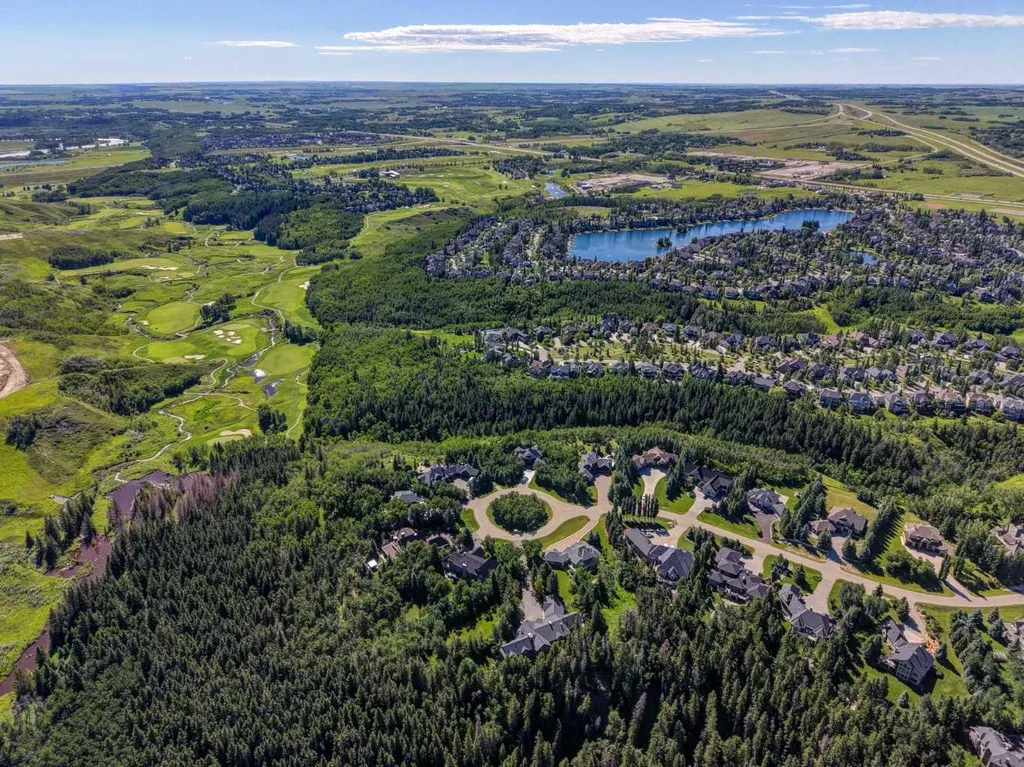 16 Pinehurst Drive Rural Foothills County AB T1S 4J3