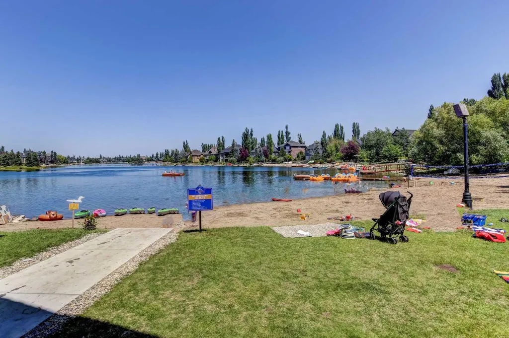 16 Pinehurst Drive Rural Foothills County AB T1S 4J3