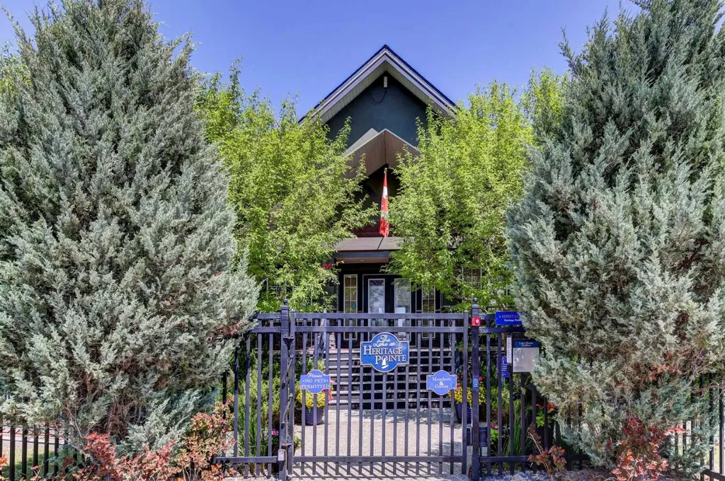 16 Pinehurst Drive Rural Foothills County AB T1S 4J3