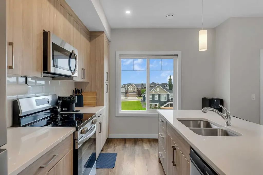 394 Canals Crossing SW Airdrie AB T4B 4L4